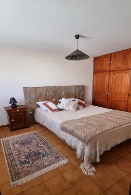 Maison de Famille Authentique Entre mer et Montagne Plage ou Rivière Pietralba住宿飯店