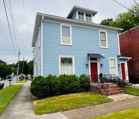 Stay in Rome GA Downtown Blue 1 by SiriS Отели в г. Флойд