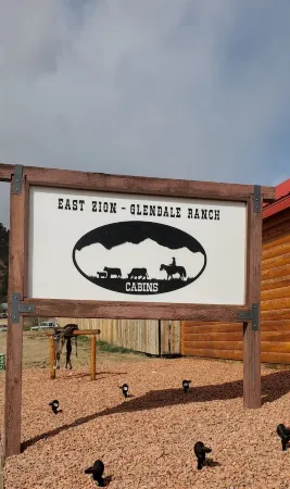 East Zion-Glendale Ranch Cabin 2