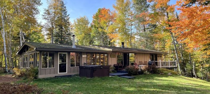 Hot Tub in the Forest Cozy Home on Peaceful Lake Hotels in Oconto County