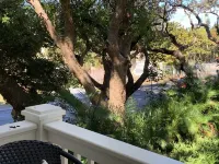 Island Oak Apartment