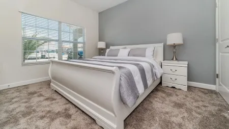 PRIVATE POOL/FREE RESORT ACCESS/CLOSE TO DISNEY/CLOSE TO RESTURANTS/MODERN STYLE Отели рядом с достопримечательностью «Disney's Boardwalk»