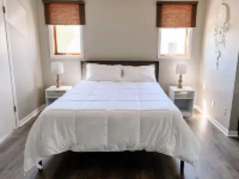 Waterfront 3 bedroom upper vacation home. アルゴマのホテル