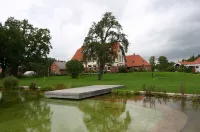 Art nouveau house in the Elbwiesen country house Amt Neuhaus 호텔
