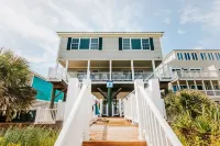 Pirates Cove & Mermaids Haven: Duplex sleeps 32!