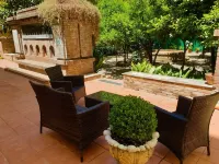 OS-Garden Maison de central charm with large private garden and parking - Bungalows