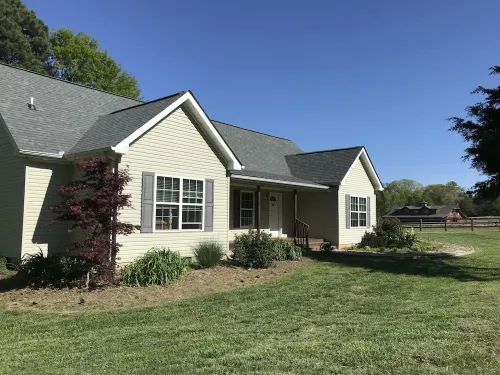 Bargain housing Minutes from Tryon International Equestrian Center