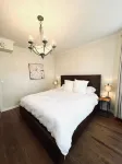 Cheerful 2-bedroom townhouse 3 min walk to town
