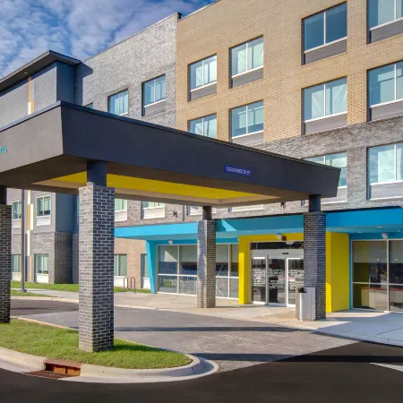 Tru by Hilton Wake Forest Raleigh North