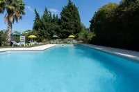 Brit Hotel Avignon Sud le Calendal - piscina