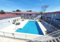 Best Location in Biloxi!  Walk to the Beach!