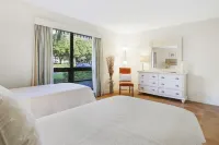 Serene Renovated PGA National Golf Villa - Spa, Pool, Beach. Family friendly!