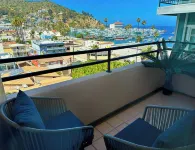 Catalina Dreamin' // Your Ultimate Island Getaway! // Remodeled 3 Bed + 2.5 Bath