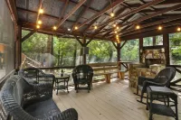 Riverfront Property, King Beds, Fire pit