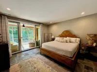 The Poet's House, Luxury and Solitude on 100 acres