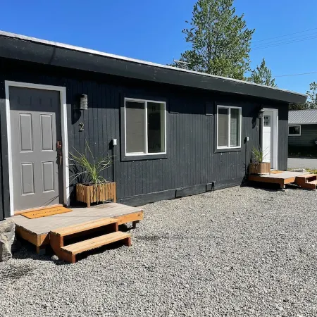 Sunny apartment in the heart of Kenai