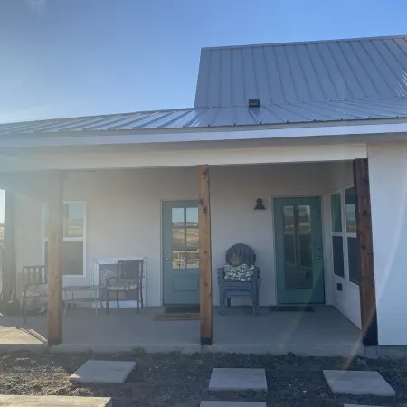 Contemporary all new, entire home perfect for a luxury getaway