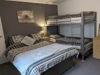 Canol Cae Cottage Jasmine in Penrhyndeudraeth near Porthmadog. Pet Friendly.