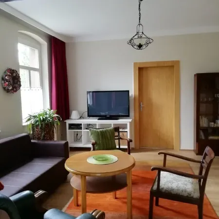small oasis in Radebeul (for 4 persons) Отели в г. Радебойль