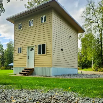 Quiet and Cozy getaway cabin in Hatcher Pass, Alaska; 15 min. from Palmer!
