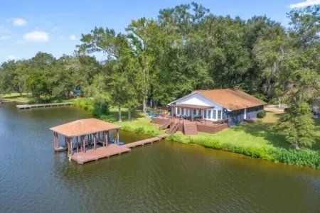 Vacay on the Island! Chef's Kitchen, Dreamy Views! Maui Mat/ Kayak/Sup! Sleep 12 Отели в г. Мерчисон