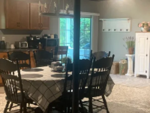 Safe Haven Lake House Basement Suite in Apple Valley Hotels in Howard Township