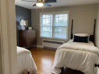 Charming home, easy access - everything Branford. Super Host with 5-Star Rating