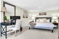 Shamrock by the Sea: Hot Tub, Arcade, Basketball