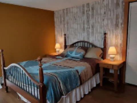 Year-Round: Amazing Sunrises, 150ft Shore, Private Boat Launch/Dock, Hot Fishing Hotele w: Alburgh