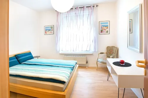 Holiday Ho. in Saarbrücken 5 min. z. Central Station i. the pedestrian zone