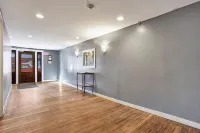 Corner View Broughton Penthouse with FREE Reserved Parking