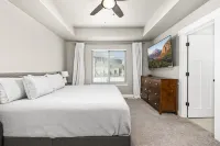 6 Bedroom Rambler Near UVU, BYU, & Golf Course