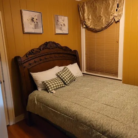 4. Spacious historic home in Lake Guntersville
