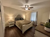 Treasure Lake Home, hot tub, partial Lake view and walking distance to beach