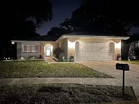 Your pet friendly Tampa pool home, right between the beaches and Tampa proper!