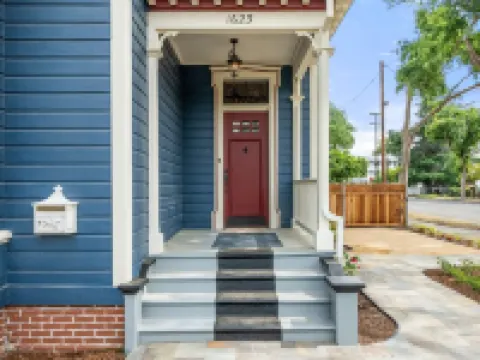 Historic Home in Downtown Oroville Hotels in Oroville