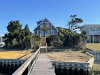 Emerald Isle, NC!  Sound Front Cottage - 3 minute walk to beach!!