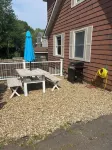 Family-Friendly Lakeside Cottage with Spectacular Sunset Views Pet-Friendly!