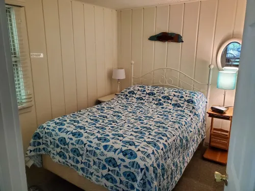 Suttons Bay-Pet Friendly-Walk to Brewery, beach, town, shops