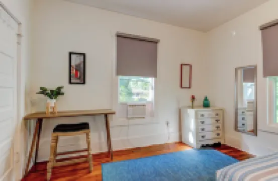 Suite 4, Quick Walk to Downtown Black Mountain