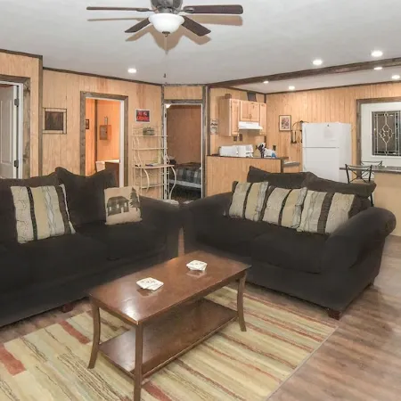Mid- Lake home, perfect for a group w/ lots of boat and truck parking