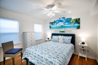 Beach across the street, Alamitos Bay steps away! No hidden Fees! - Holiday bungalows