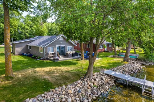 Classic Lake Sallie Home - Fish, Golf, Bike, Kayak, Pickleball, Bball, Peloton