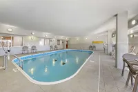 Comfort Inn & Suites Oklahoma City North - Quail Springs - Pools