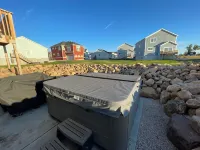 Beacon Point W/Private Hot Tub Sleeps 18 + Arcade and Ideal Beach Access!