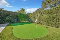 Delray Bch Retreat-Heated Pool Mini Golf 5 Min to Downtown & Beach, Pet Friendly Hotels in der Nähe von Delray Beach Historical Society