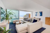 Amazing Luxury Duplex at Los Gigantes With Private Pool and Exellent sea Views