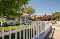Newly Remodeled Home on Main St in Charming Old Town Cottonwood! - 民泊