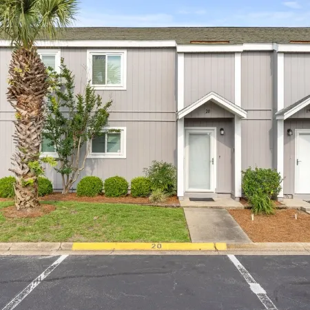 Southbay by the Gulf, 3 BR, Pool out Front Door, Gas Grill, 5min walk to beach