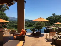 Special Pricing for a Private Estate, Immaculate  One of a Kind ' Atmosphere - Wifi